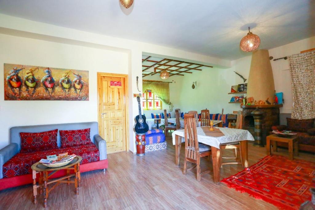 Common salon area